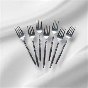 Vintage Oneida Japan Everbrite EVS39 Premier Set Of 7 Salad Forks Silverware